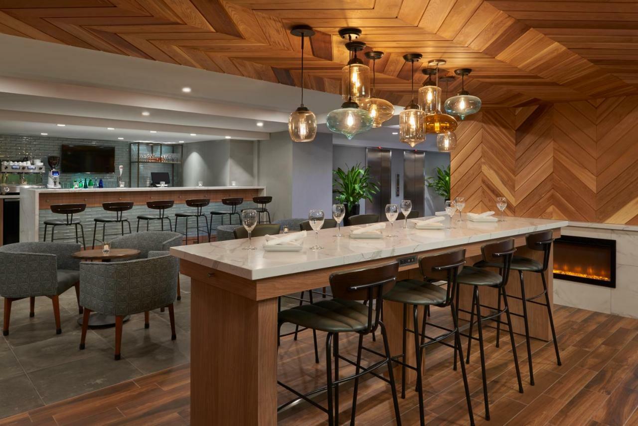Fairfield Inn By Marriott Montreal Downtown Εξωτερικό φωτογραφία