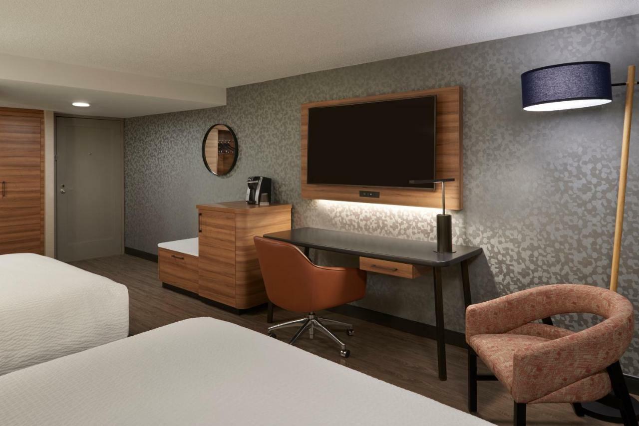 Fairfield Inn By Marriott Montreal Downtown Εξωτερικό φωτογραφία
